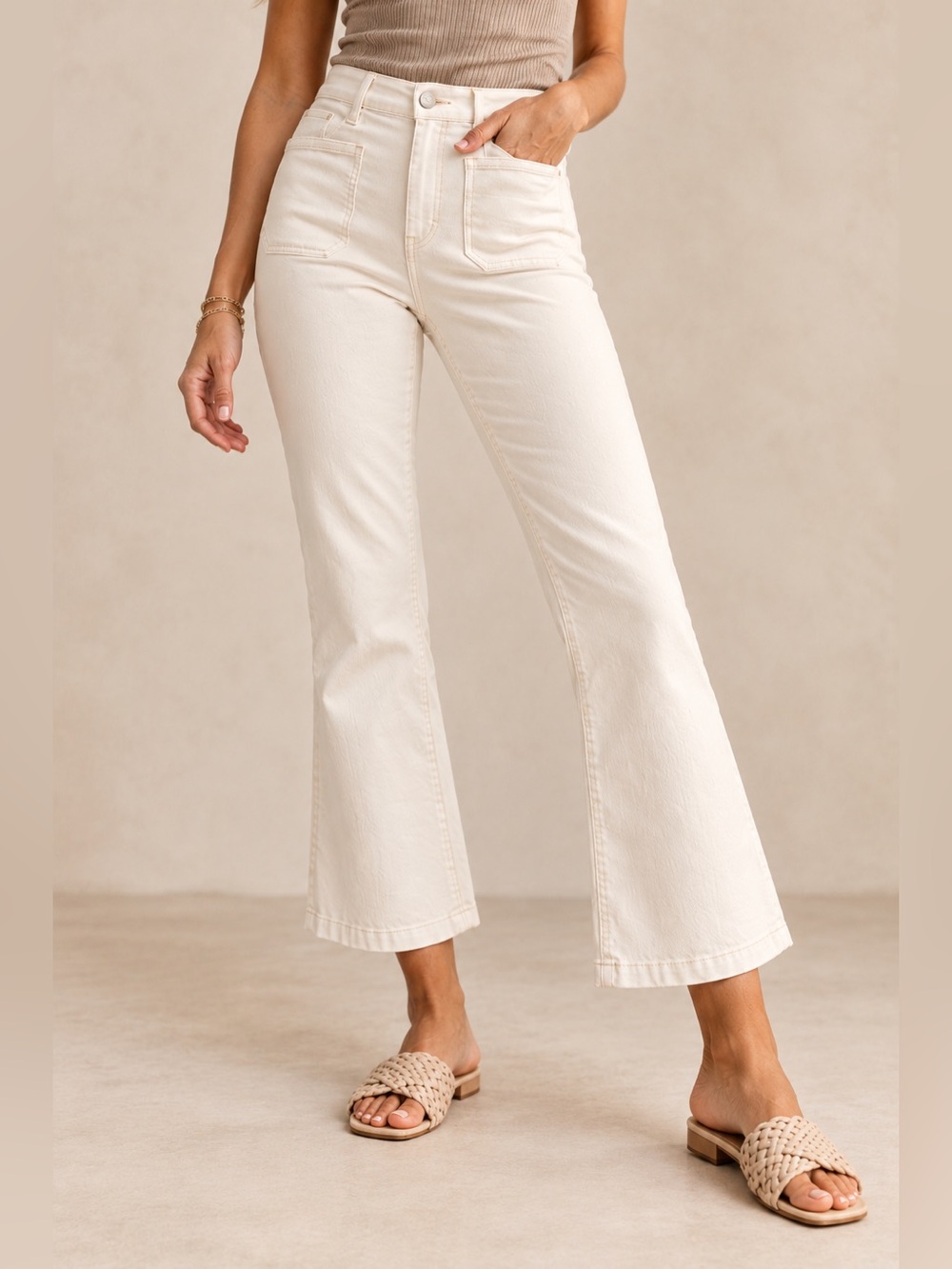 MOTHER Hustler Patch Pocket High Rise Cropped Flood Jeans Cream Puff 28” Inseam